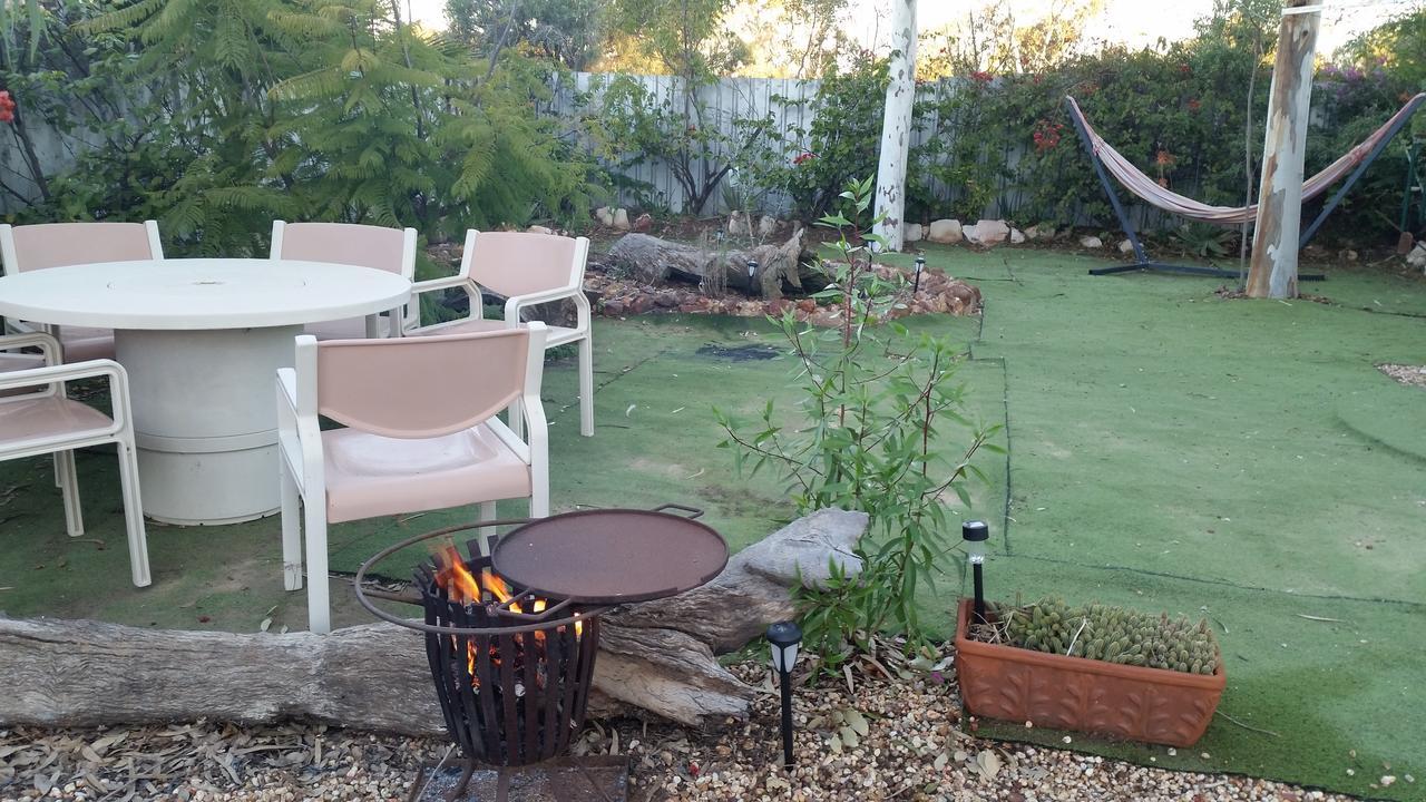 Sonja'S Bed And Breakfast Lightning Ridge Eksteriør bilde